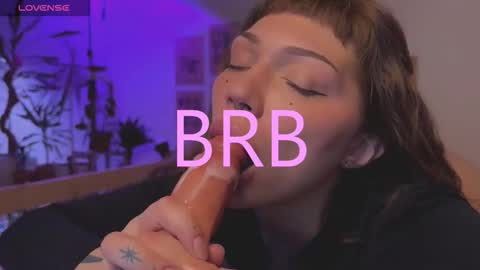 Snapshot of lovelorn_ chatting on 1, 11, 2025 Elsa online show from 1, 11, 2025