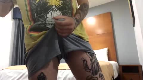 lovelove9915 online show from 4, 12, 2024