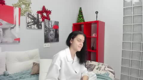 Snapshot of lovely__audrey chatting on 14, 12, 2025 lovely__audrey online show from 14, 12, 2025