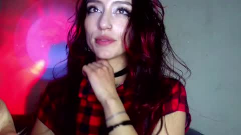 Snapshot of lovely_akira_xwx chatting on 7, 5, 2026 Tami online show from 7, 5, 2026