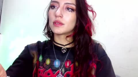 Snapshot of lovely_akira_xwx chatting on 8, 5, 2026 Tami online show from 8, 5, 2026
