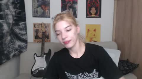Cassie online show from 10, 3, 2025