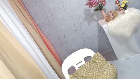 Snapshot of lovely_dale chatting on 8, 10, 2025 Lovely Dale online show from 8, 10, 2025