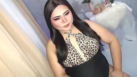 Snapshot of lovely_dale chatting on 9, 10, 2025 Lovely Dale online show from 9, 10, 2025