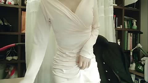 Snapshot of lovely_dana chatting on 8, 2, 2025 DANA KIM online show from 8, 2, 2025