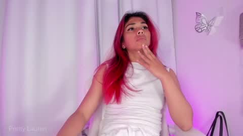 Snapshot of lovely_laurenn chatting on 25, 6, 2026 Lovely Lauren online show from 25, 6, 2026