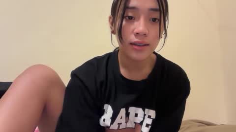 lovely_leah23 online show from 13, 1, 2026