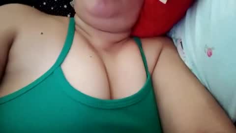 lovely_orchid online show from 3, 2, 2025