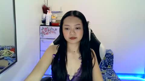 Snapshot of lovely_slutty chatting on 22, 12, 2025 lovely_slutty online show from 22, 12, 2025