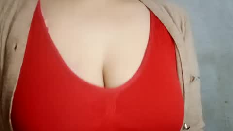 Snapshot of lovely_sweet_girl chatting on 13, 2, 2025 katrina follow me guys online show from 13, 2, 2025