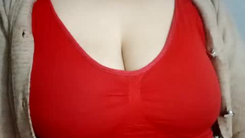 Snapshot of lovely_sweet_girl chatting on 5, 3, 2025 katrina follow me guys online show from 5, 3, 2025