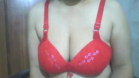 Snapshot of lovely_sweet_girl chatting on 15, 10, 2025 katrina follow me guys online show from 15, 10, 2025