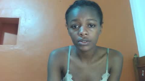 Lovely yvonne online show from 11, 10, 2025
