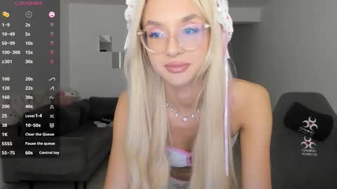 lovelybianca_ online show from 27, 3, 2026