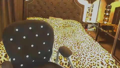 Snapshot of lovelyblondyxxx chatting on 30, 4, 2026 PrAllinXXXa online show from 30, 4, 2026