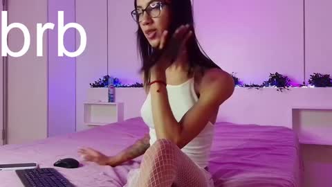 lovelycaroll online show from 23, 2, 2025