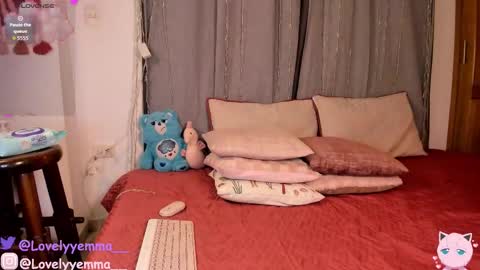 Snapshot of lovelyemma__ chatting on 16, 1, 2026 online show from 16, 1, 2026