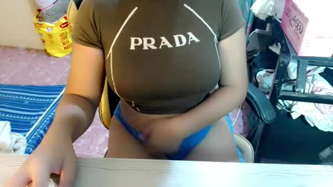 Snapshot of lovelylanah chatting on 8, 1, 2026 lanah online show from 8, 1, 2026