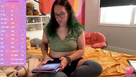 Snapshot of lovelylilithxo chatting on 3, 12, 2024 Lilith online show from 3, 12, 2024