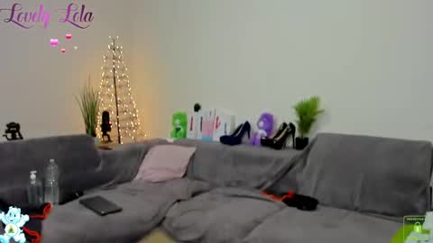 Snapshot of lovelylola_fr chatting on 16, 12, 2024 Lola online show from 16, 12, 2024