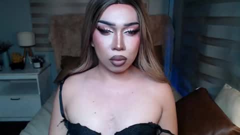 Snapshot of lovelymarie69 chatting on 23, 11, 2025 Rebeca online show from 23, 11, 2025