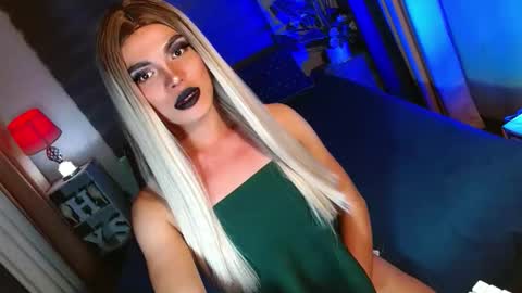 lovelymiss_shyna11 online show from 7, 10, 2025
