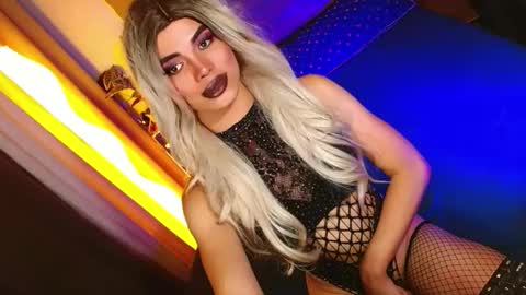 lovelymiss_shyna11 online show from 16, 5, 2026