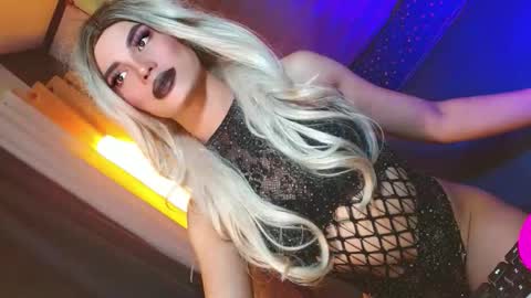 lovelymiss_shyna11 online show from 19, 5, 2026