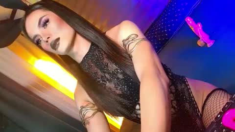 lovelymiss_shyna11 online show from 20, 5, 2026