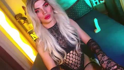 lovelymiss_shyna11 online show from 29, 5, 2026