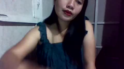 Snapshot of lovelymocha27 chatting on 5, 12, 2025 lovelymocha27s online show from 5, 12, 2025