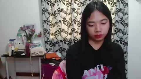 lovelypetitebigcock online show from 12, 1, 2026