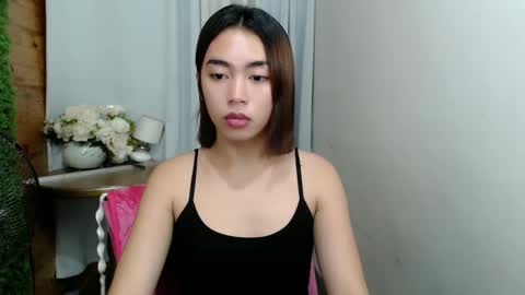 Snapshot of lovelypinay_onboard chatting on 19, 12, 2024 Sofia online show from 19, 12, 2024