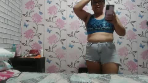 Snapshot of lovelyquey chatting on 13, 12, 2024 Angelquey online show from 13, 12, 2024