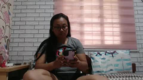 Snapshot of lovelyquey chatting on 2, 1, 2025 Angelquey online show from 2, 1, 2025