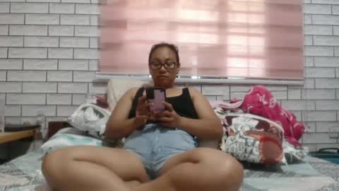 Snapshot of lovelyquey chatting on 6, 1, 2025 Angelquey online show from 6, 1, 2025