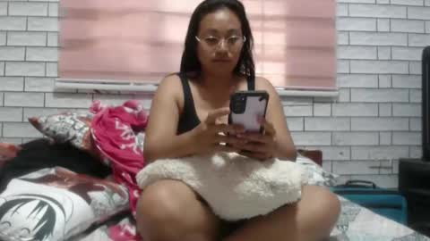 Snapshot of lovelyquey chatting on 7, 1, 2025 Angelquey online show from 7, 1, 2025