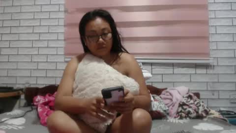 Snapshot of lovelyquey chatting on 7, 1, 2025 Angelquey online show from 7, 1, 2025