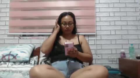 Snapshot of lovelyquey chatting on 22, 1, 2025 Angelquey online show from 22, 1, 2025