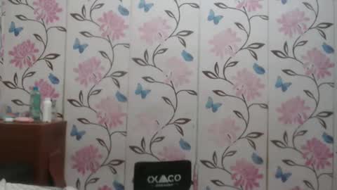 Snapshot of lovelyquey chatting on 6, 2, 2025 Angelquey online show from 6, 2, 2025