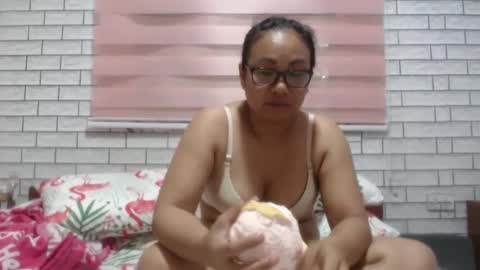 Snapshot of lovelyquey chatting on 8, 3, 2025 Angelquey online show from 8, 3, 2025