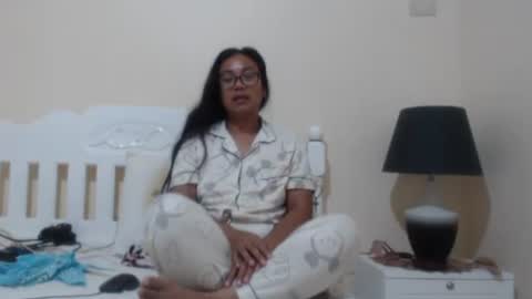 Snapshot of lovelyquey chatting on 19, 10, 2025 Angelquey online show from 19, 10, 2025