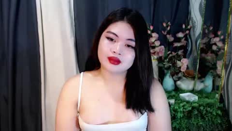 Snapshot of lovelyrhean chatting on 9, 11, 2025 Rhean online show from 9, 11, 2025