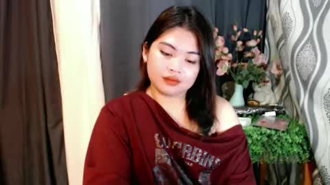 Snapshot of lovelyrhean chatting on 14, 11, 2025 Rhean online show from 14, 11, 2025