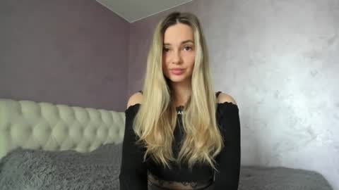 Lovely Rose online show from 28, 3, 2026