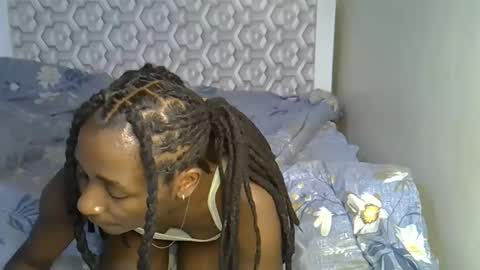 lovelytin online show from 28, 9, 2025