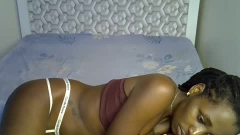 lovelytin online show from 4, 12, 2025