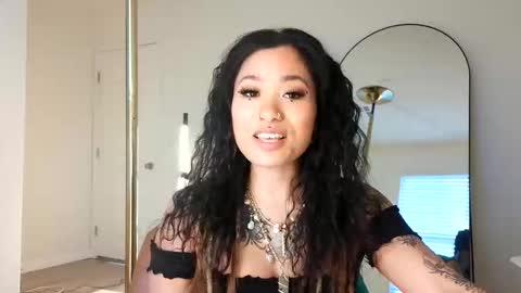 Snapshot of lovelyxmacii chatting on 2, 3, 2026 lovelyxmacii online show from 2, 3, 2026