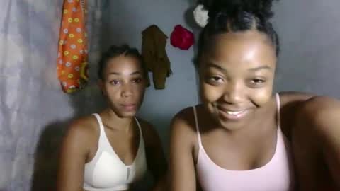 lovemarie08 online show from 11, 4, 2026