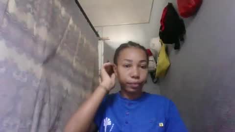Snapshot of lovemarie08 chatting on 25, 4, 2026 lovemarie08 online show from 25, 4, 2026